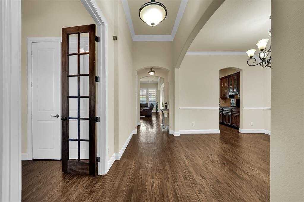 4018 Bear Creek Ct - Photo 5 of 40