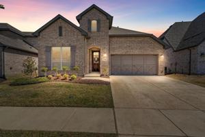 featured image of 3738 Norwood Ave