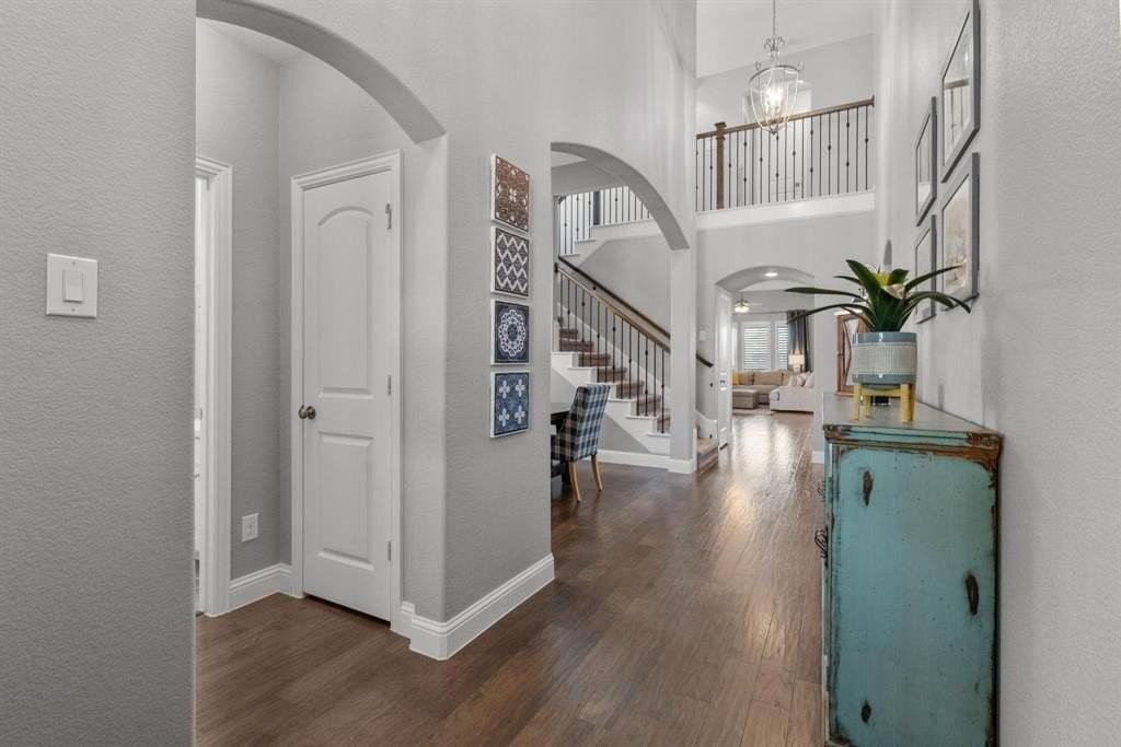 3738 Norwood Avenue - Photo 5 of 25