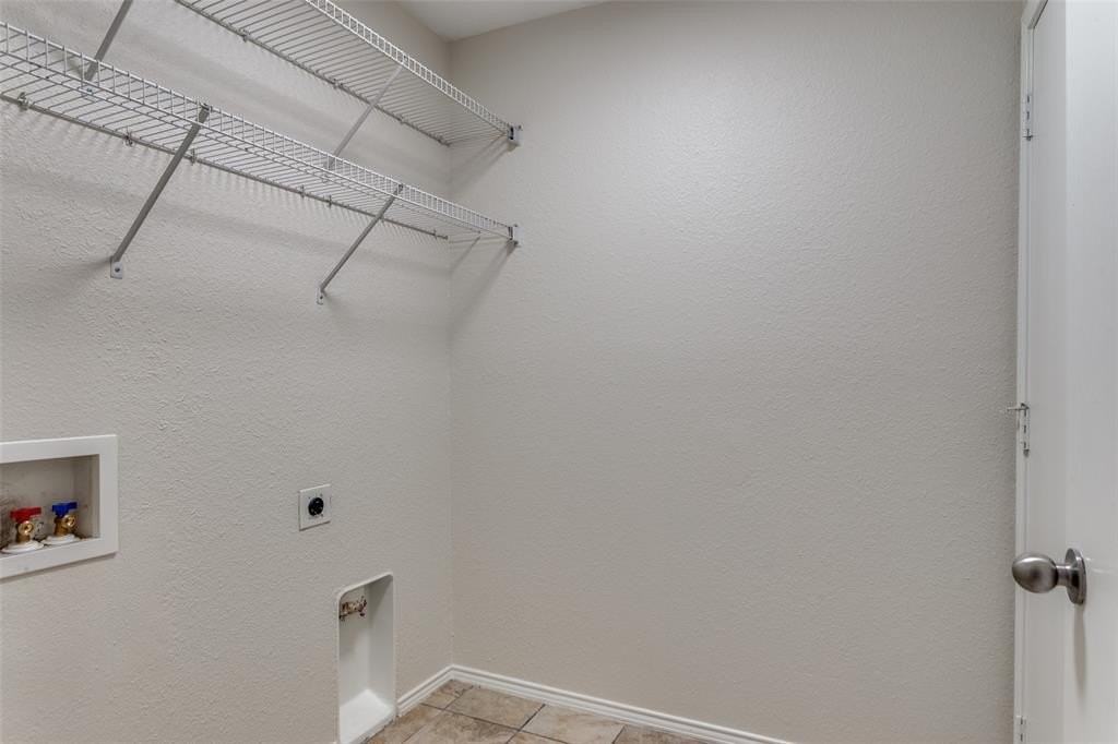 2529 Castle Pines Dr - Photo 7 of 15