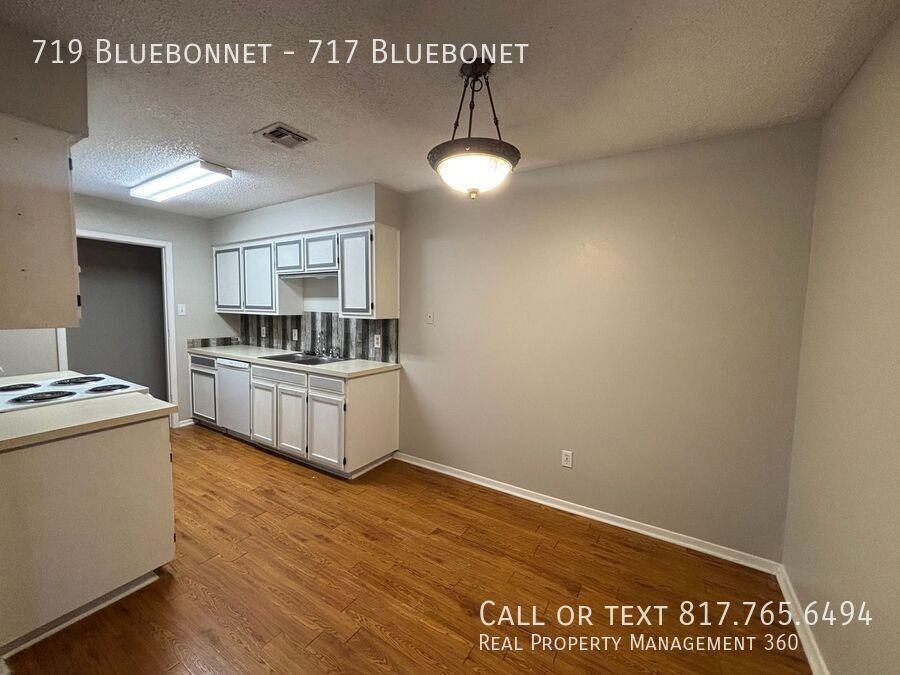 719 Bluebonnet Drive - Photo 6 of 15