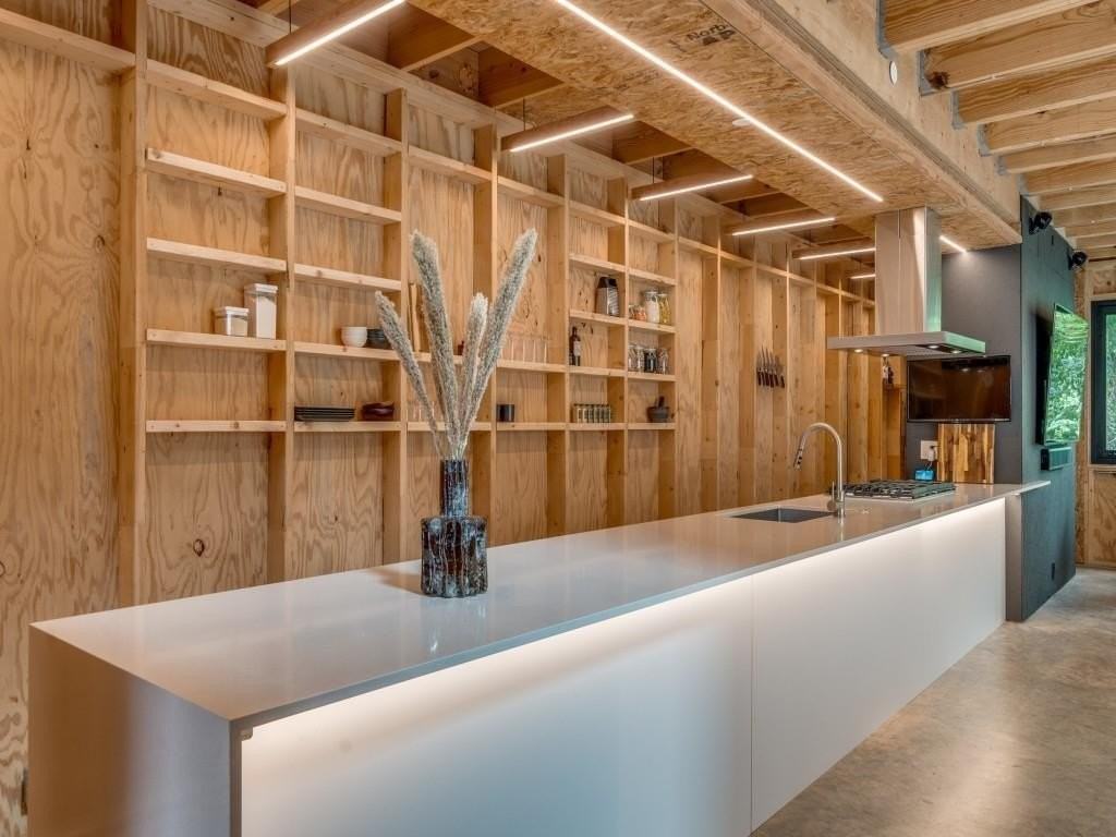 905 Blackland Ct - Photo 7 of 25