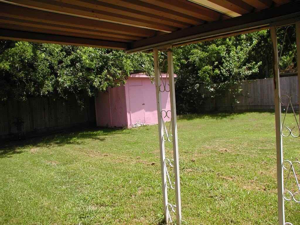 5033 Overcrest Dr - Photo 3 of 12