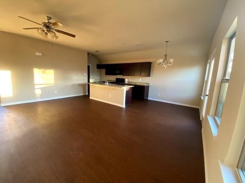 2853 Mesquite Rd - Photo 2 of 18