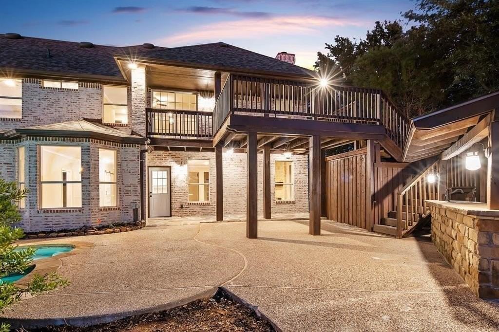 8285 Falcon Ct - Photo 5 of 13