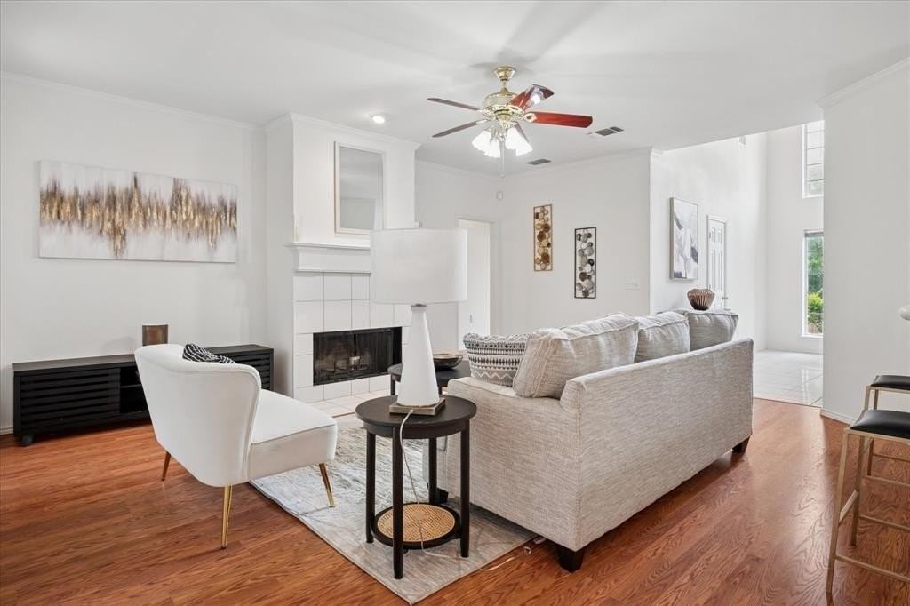 6629 Wickliff Trl - Photo 2 of 25