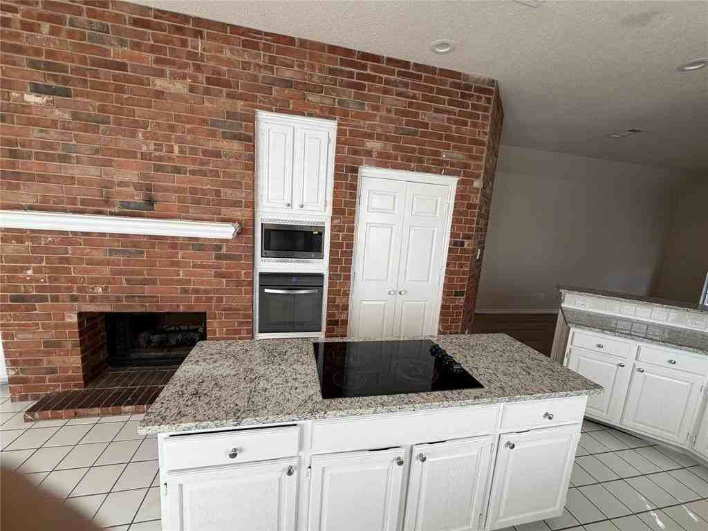 7000 Hillview Dr - Photo 7 of 18