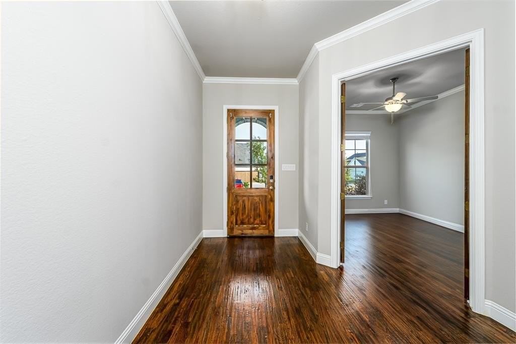 764 Tallgrass Dr - Photo 3 of 39