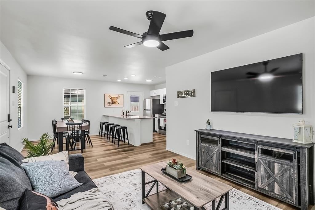 308 S 3rd St - Photo 7 of 19