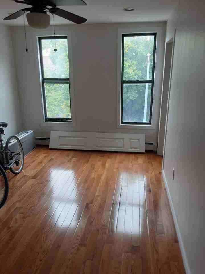 1110 Decatur St #2 - Photo 4 of 10