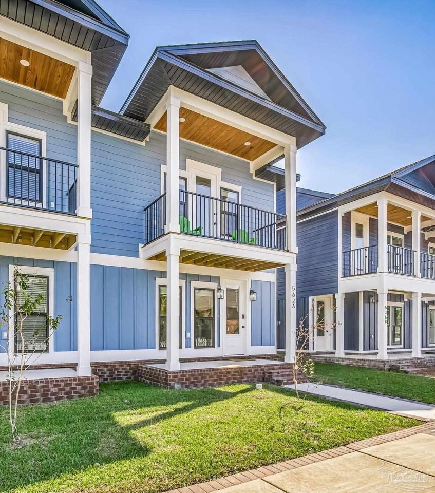 596 N De Villiers St #B - Photo 2 of 50