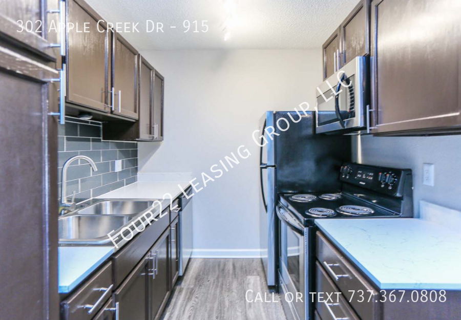 302 Apple Creek Dr #915 - Photo 2 of 11