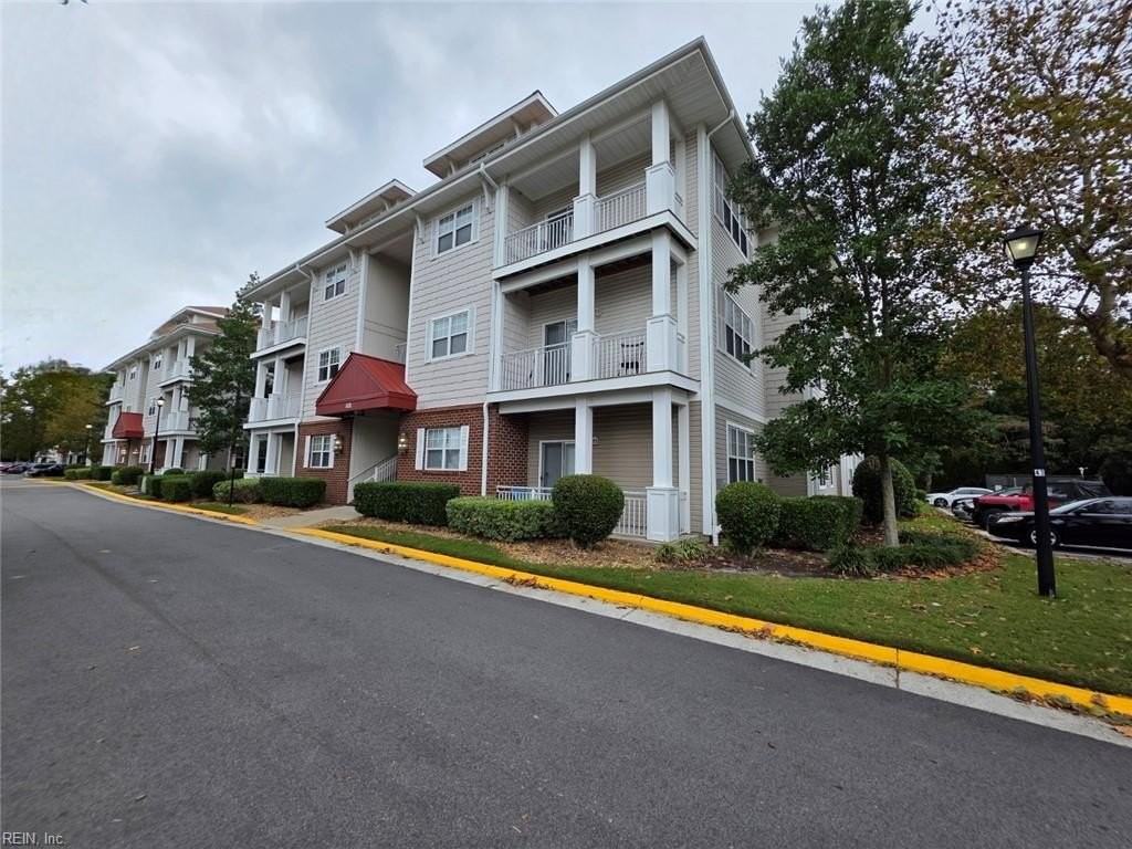 908 Southmoor Drive #105 - Photo 2 of 26