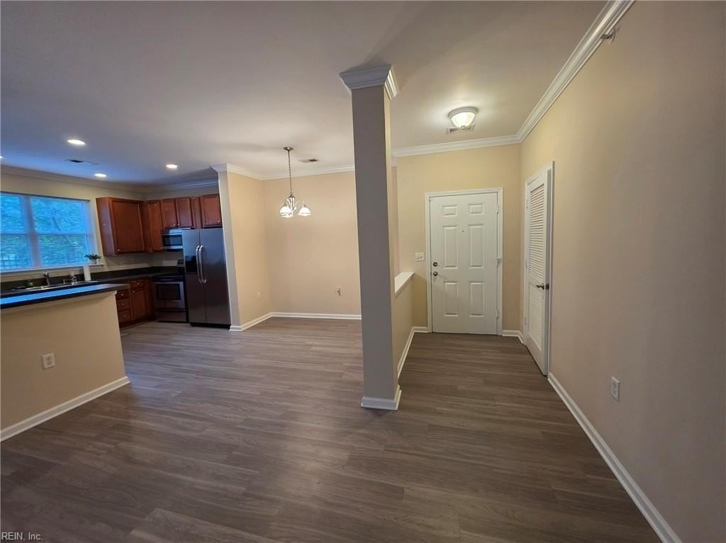 908 Southmoor Drive #105 - Photo 4 of 26