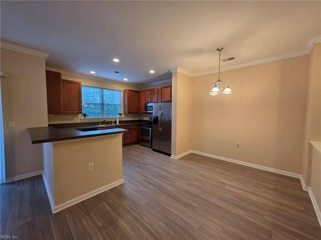 908 Southmoor Drive #105 - Photo 5 of 26