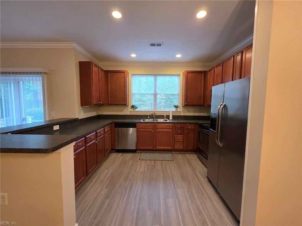 908 Southmoor Drive #105 - Photo 6 of 26