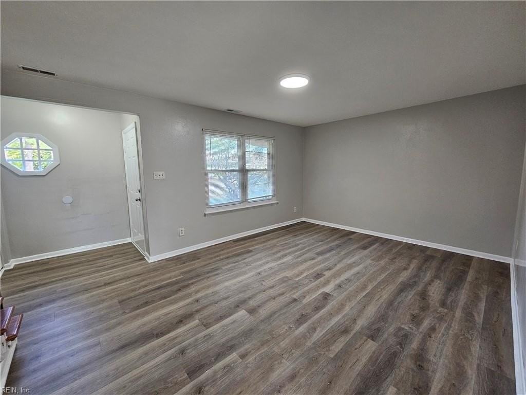 723 Atterbury Ct - Photo 5 of 27