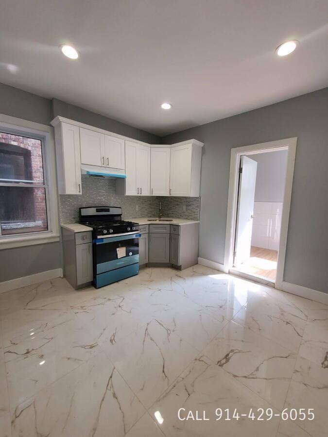 114 Maple St - Photo 2 of 13