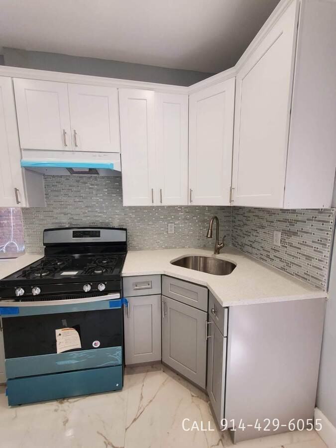 114 Maple St - Photo 3 of 13