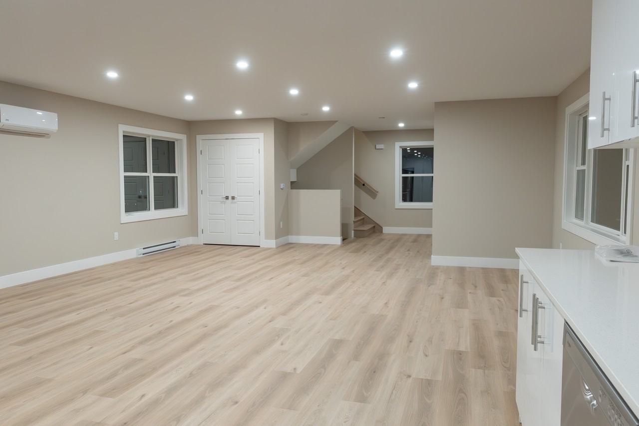 3 Charlton Avenue #1 - Photo 3 of 12