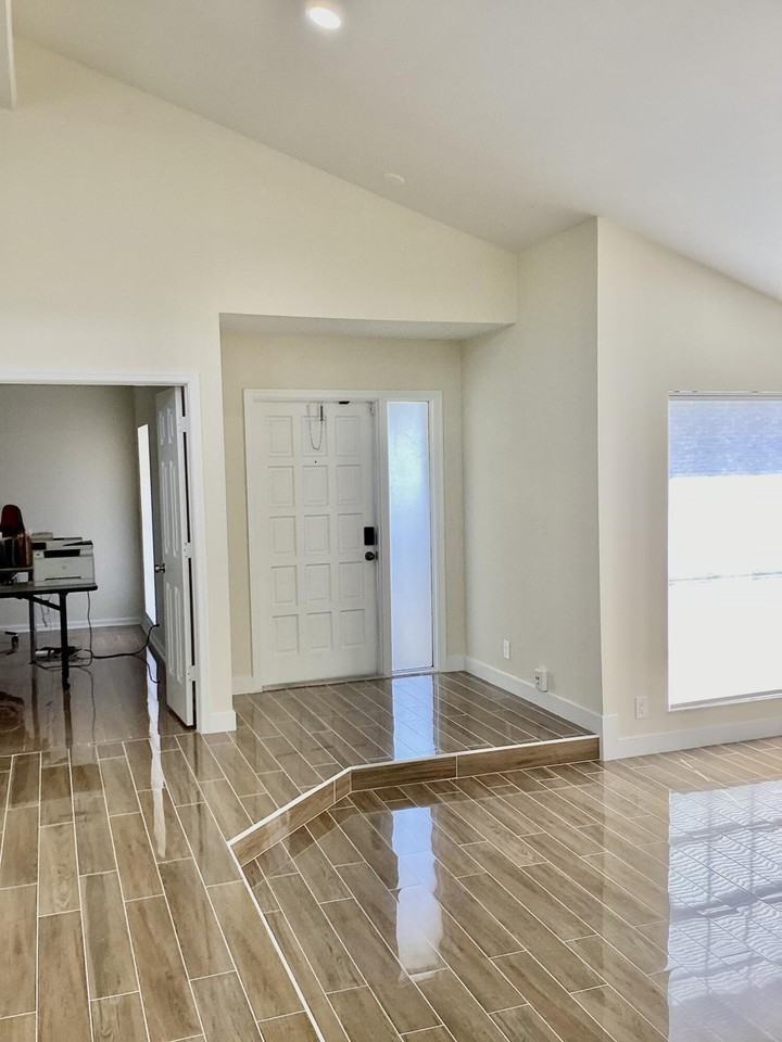 8895 Old Pine Rd #4 - Photo 6 of 46