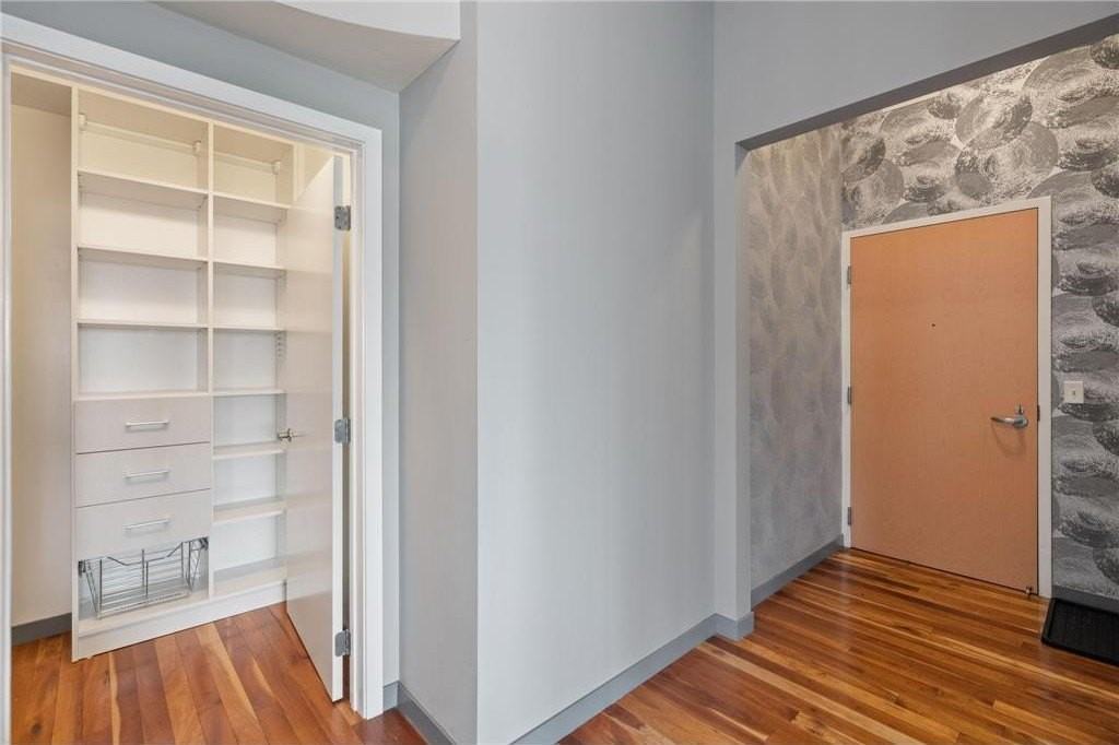 929 Portland Ave #2501 - Photo 3 of 50