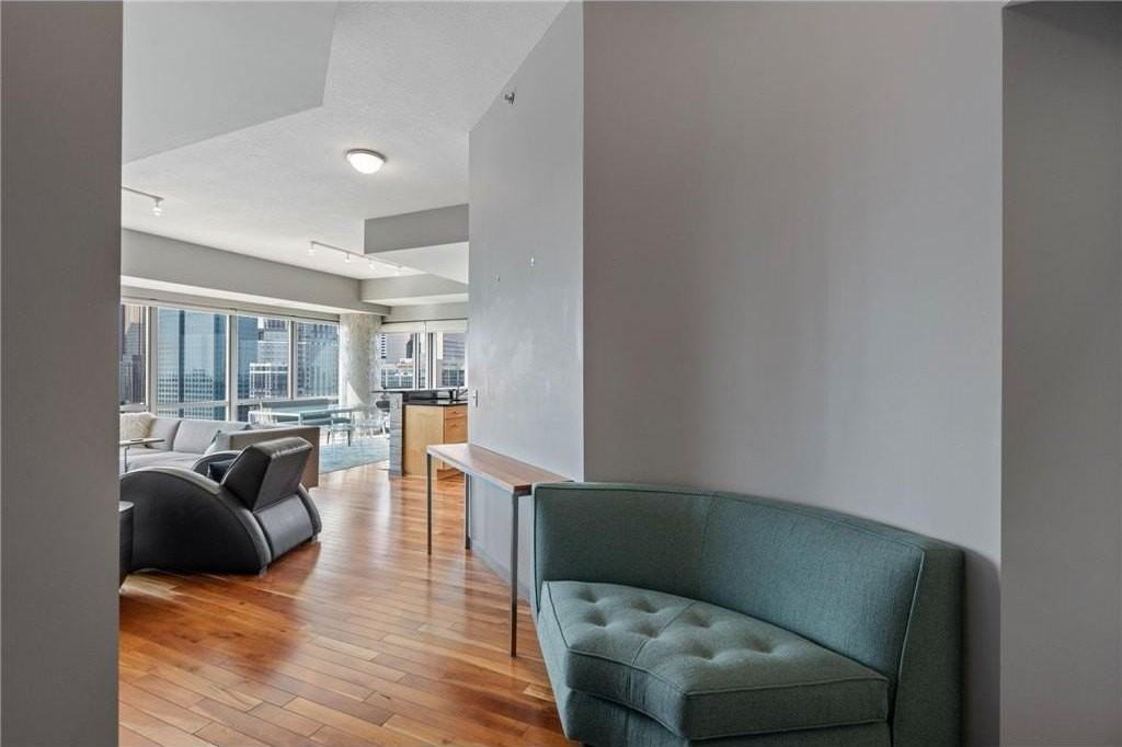 929 Portland Ave #2501 - Photo 4 of 50