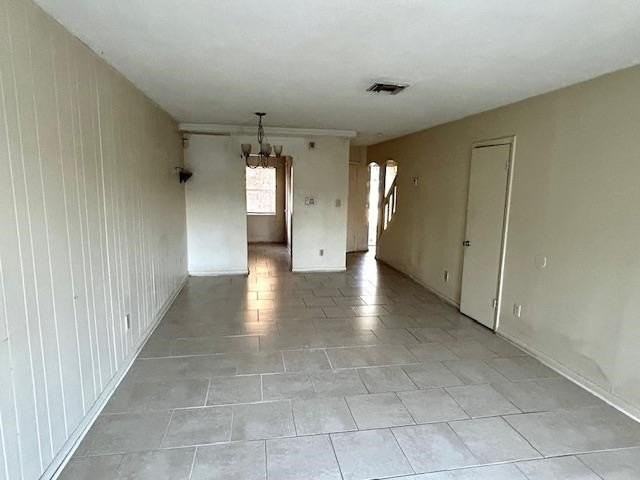 2325 W Pensacola St Apt 102 - Photo 7 of 8