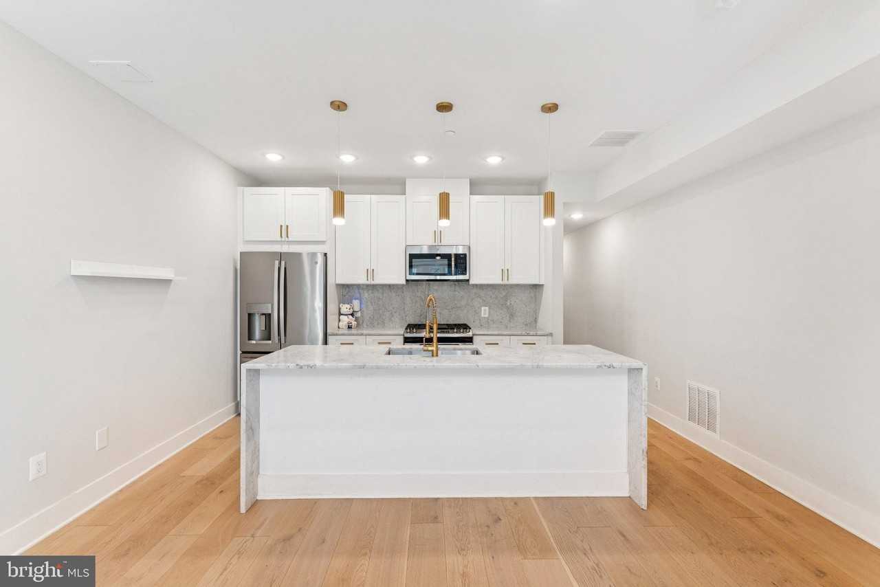 1705 Trinidad Ave Ne Apt 2 #2 - Photo 4 of 24