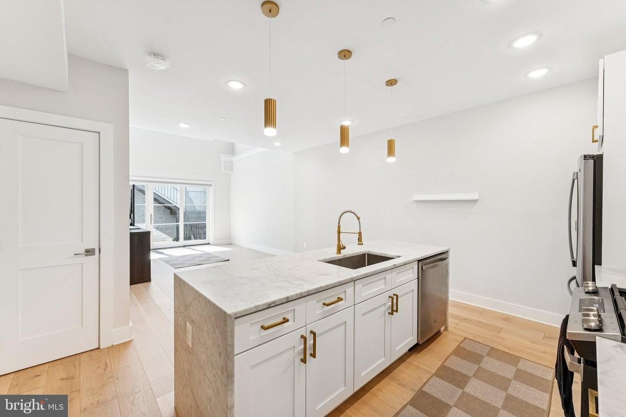 1705 Trinidad Ave Ne Apt 2 #2 - Photo 6 of 24