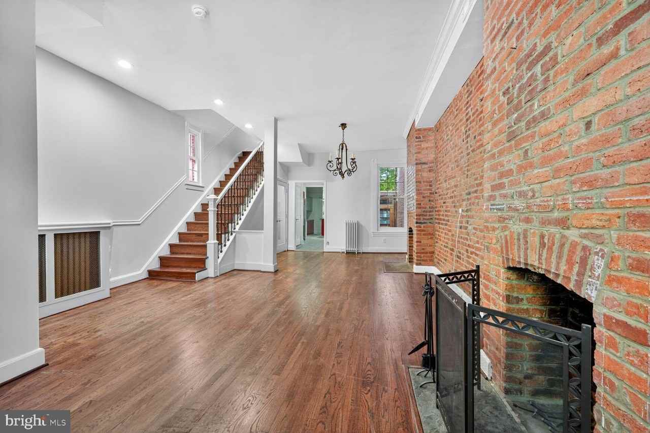 1635 Marion Street Northwest - Photo 3 of 27