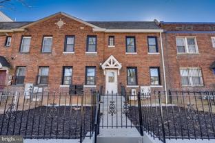 1703 W Virginia Ave Ne Apt 2 #2 - Photo 1 of 1