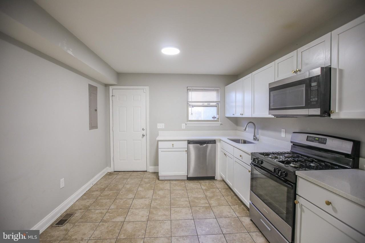 530 North Montford Avenue - Photo 7 of 38