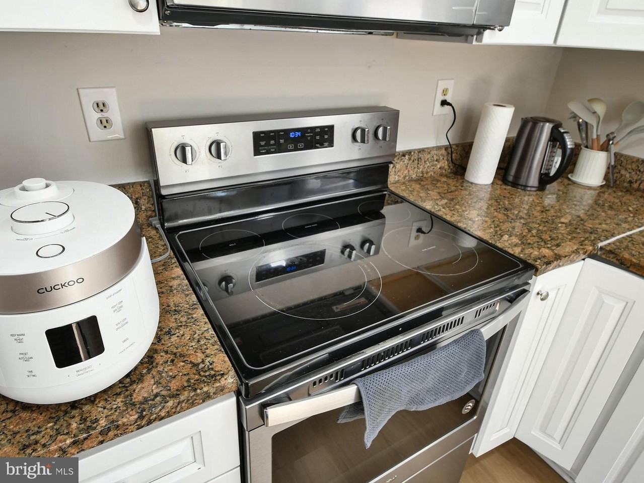 7203 Main Falls Cir - Photo 6 of 50