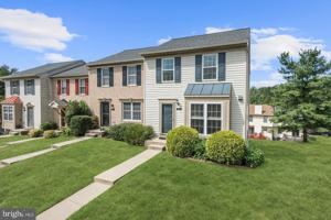 featured image of 8611 Andrew Ellicott Ct Unit 13 #13