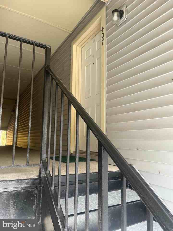 11510 Little Patuxent Pkwy Apt 407 #407 - Photo 2 of 15