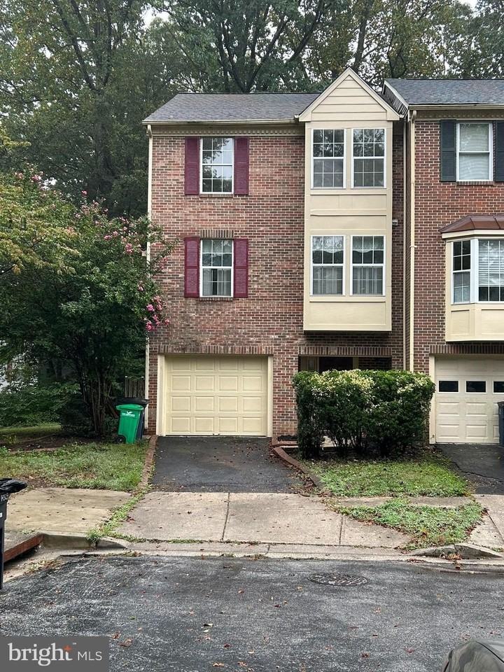 14325 Governor Lee Pl