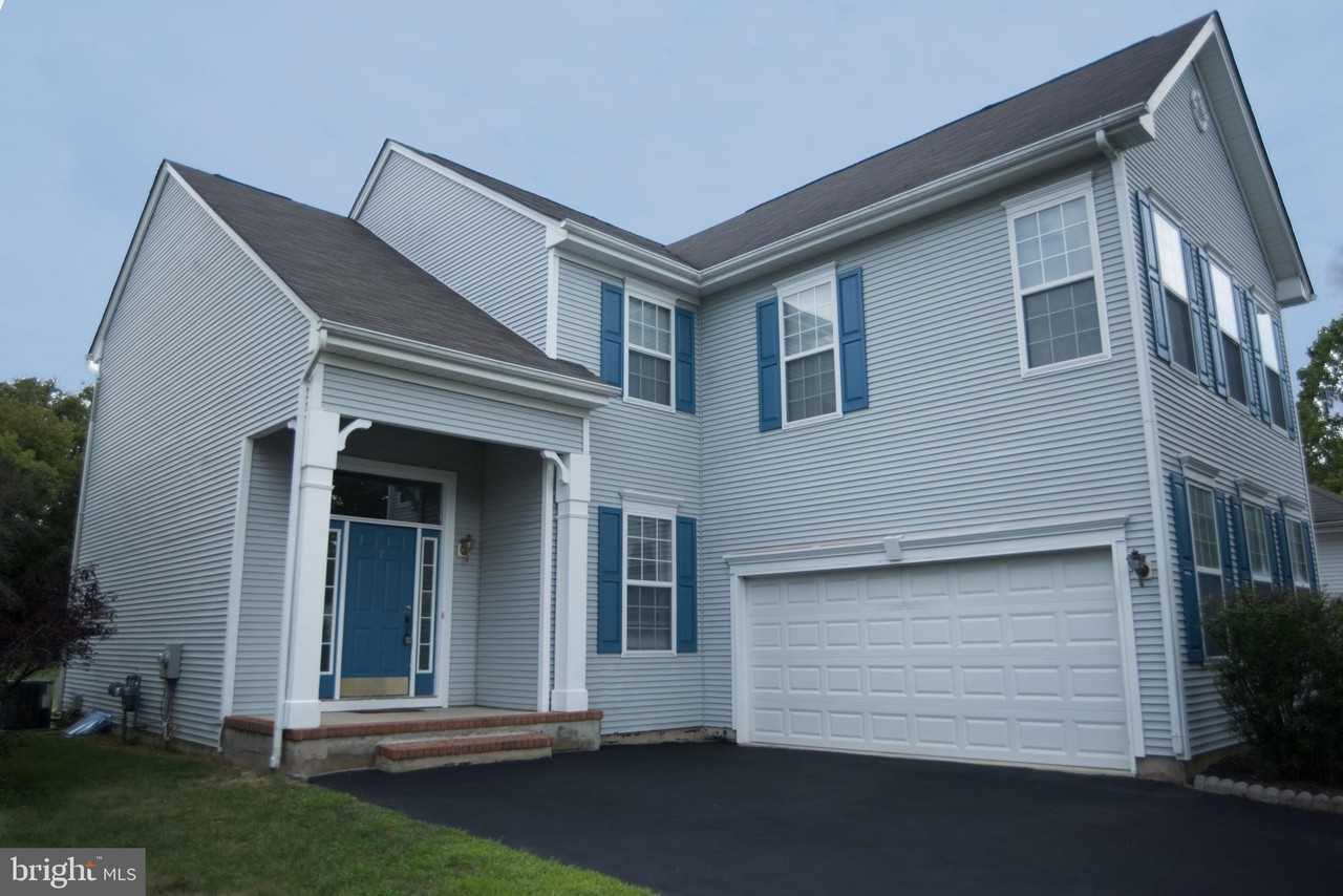 7 Elsie Dr - Photo 2 of 35