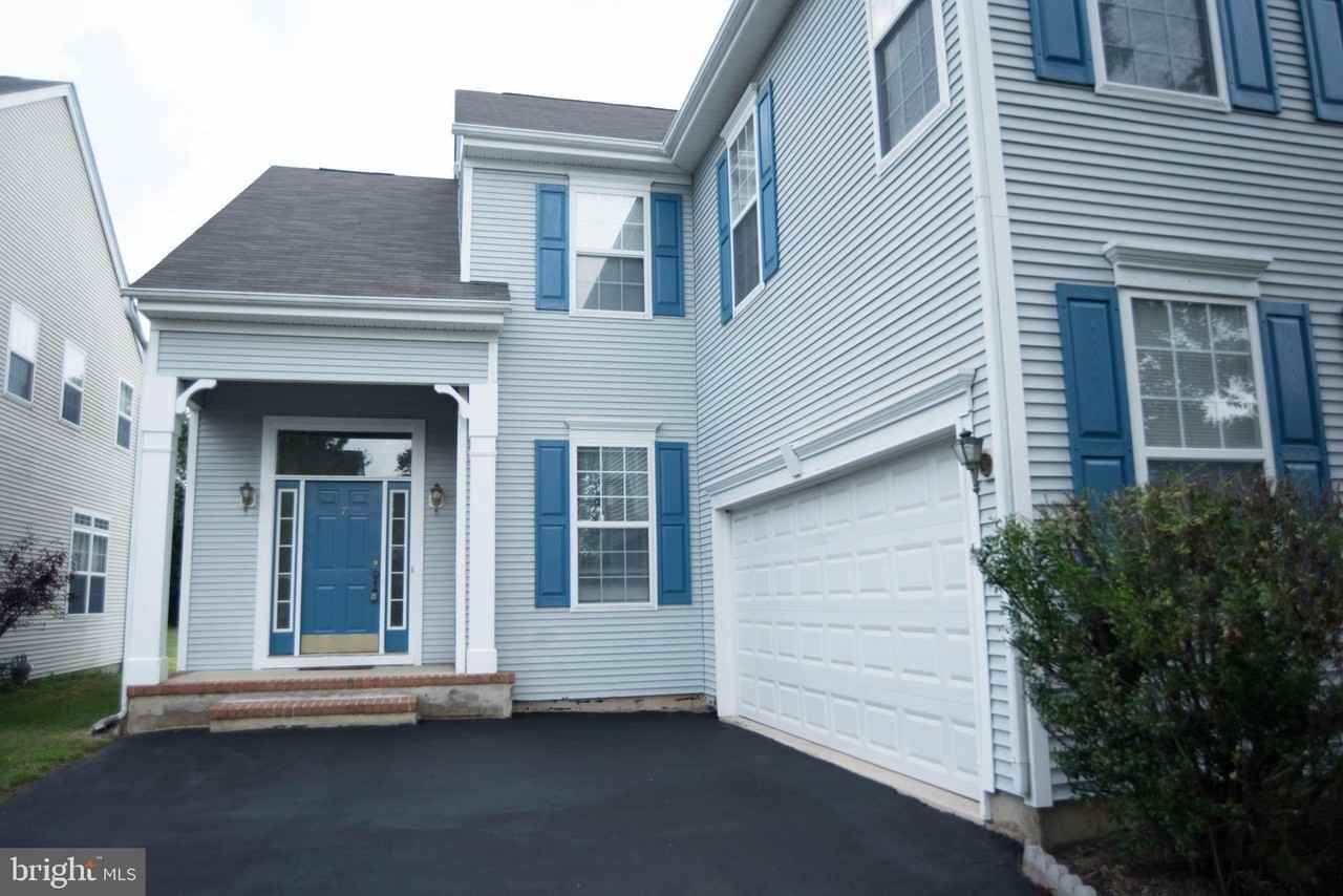 7 Elsie Dr - Photo 3 of 35