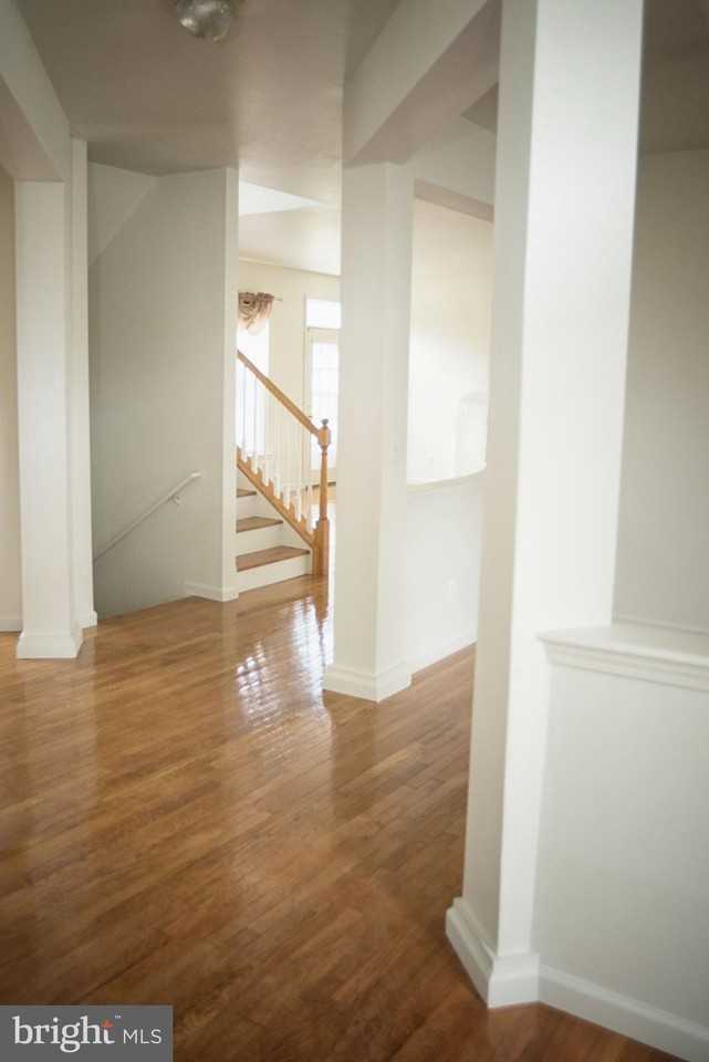 7 Elsie Dr - Photo 7 of 35