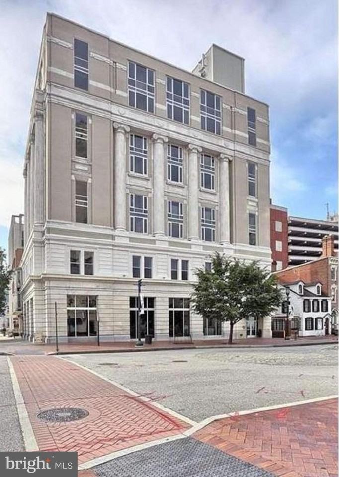 231 State St Apt 802 #802 - Photo 2 of 27