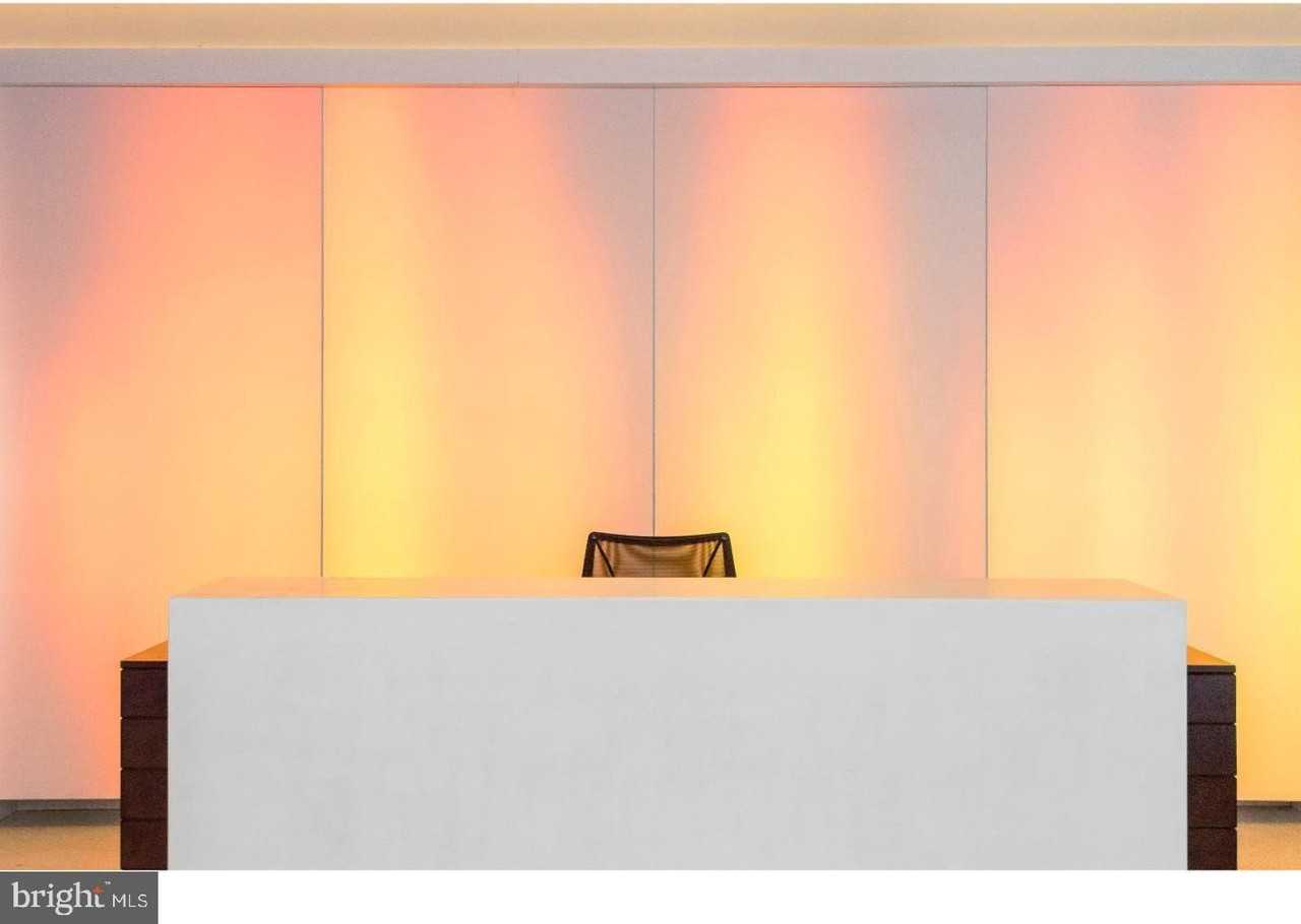 1900 Arch St ## 24 - Photo 2 of 17