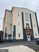 featured image of 101 Pine St Apt 1 #1