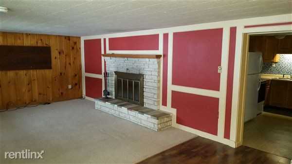 Highpoint Dr - Photo 3 of 9