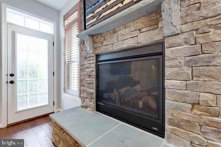 24876 Helms Terrace - Photo 5 of 35