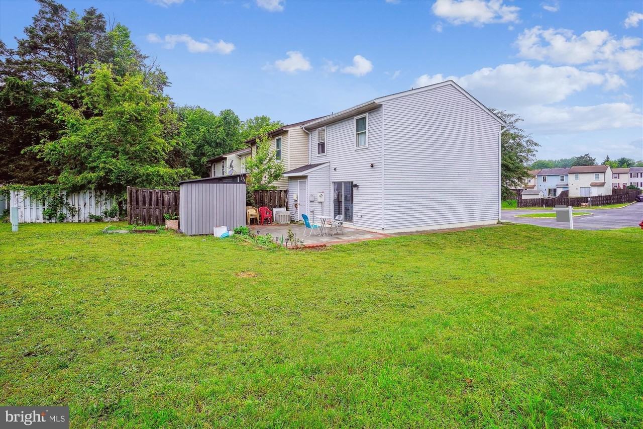 5200 Sweet Gum Terrace - Photo 4 of 20