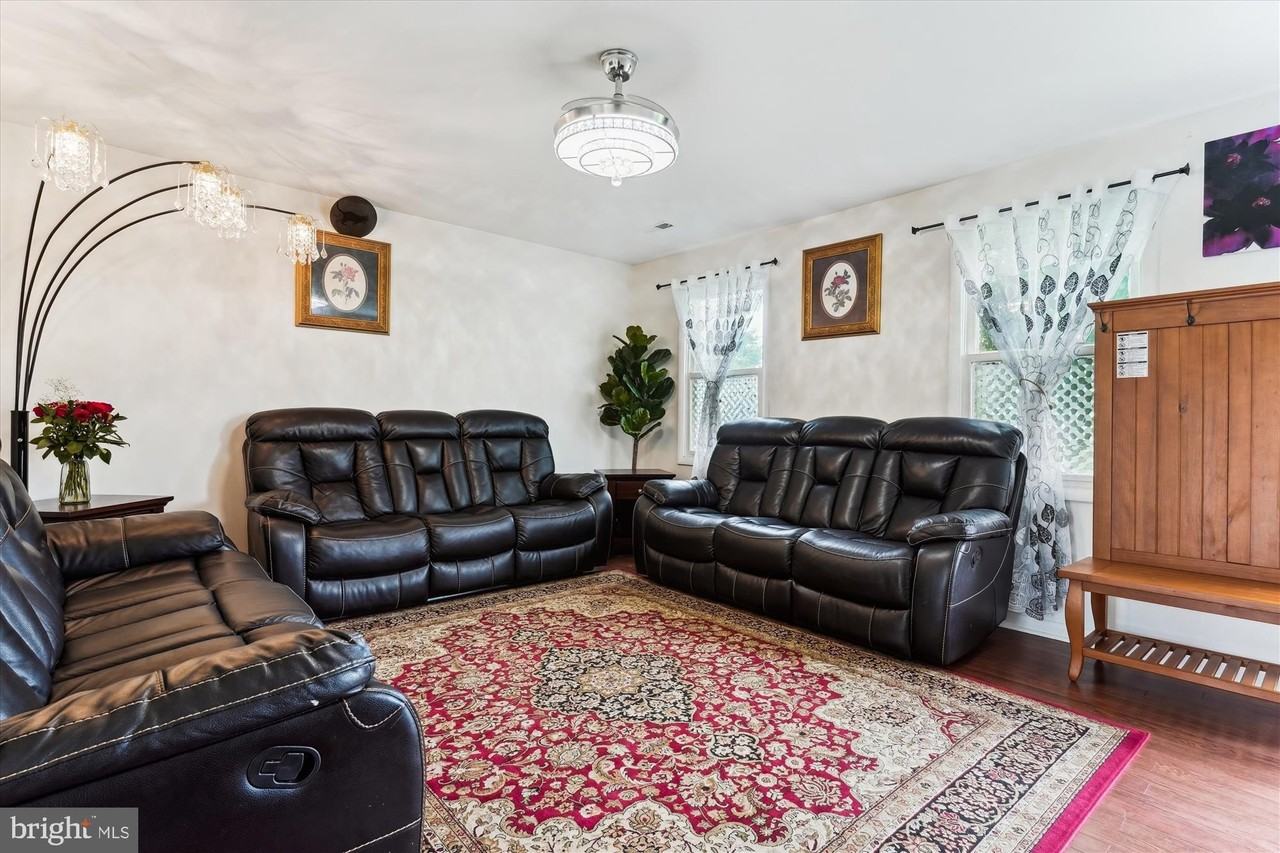 5200 Sweet Gum Terrace - Photo 5 of 20