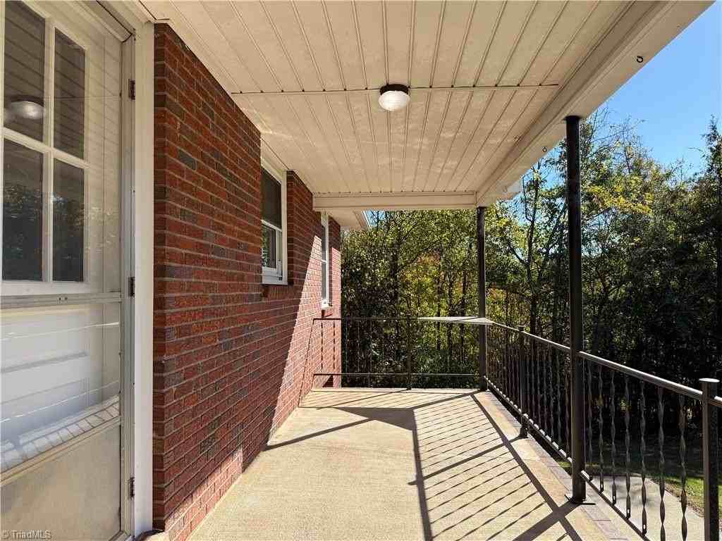 3241 Harper Rd - Photo 4 of 27