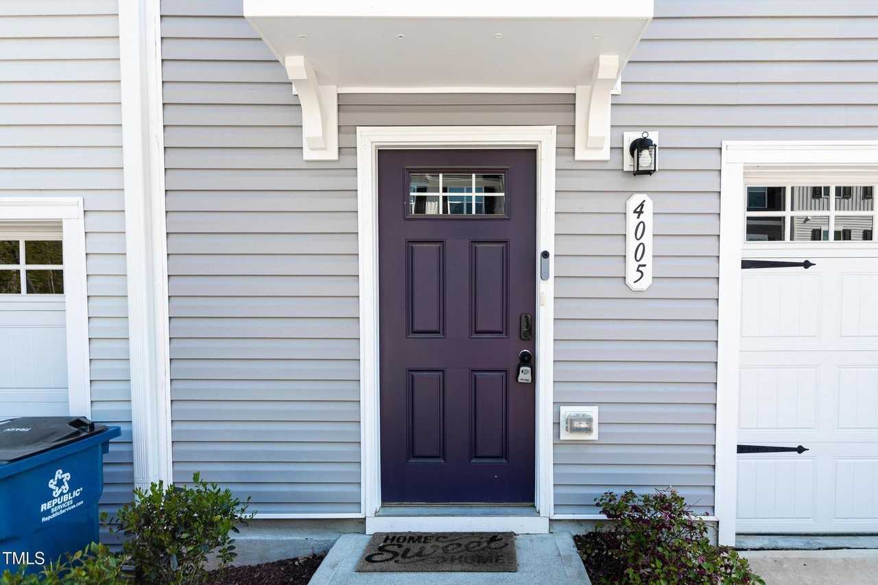 4005 Lush Grove Drive - Photo 2 of 19