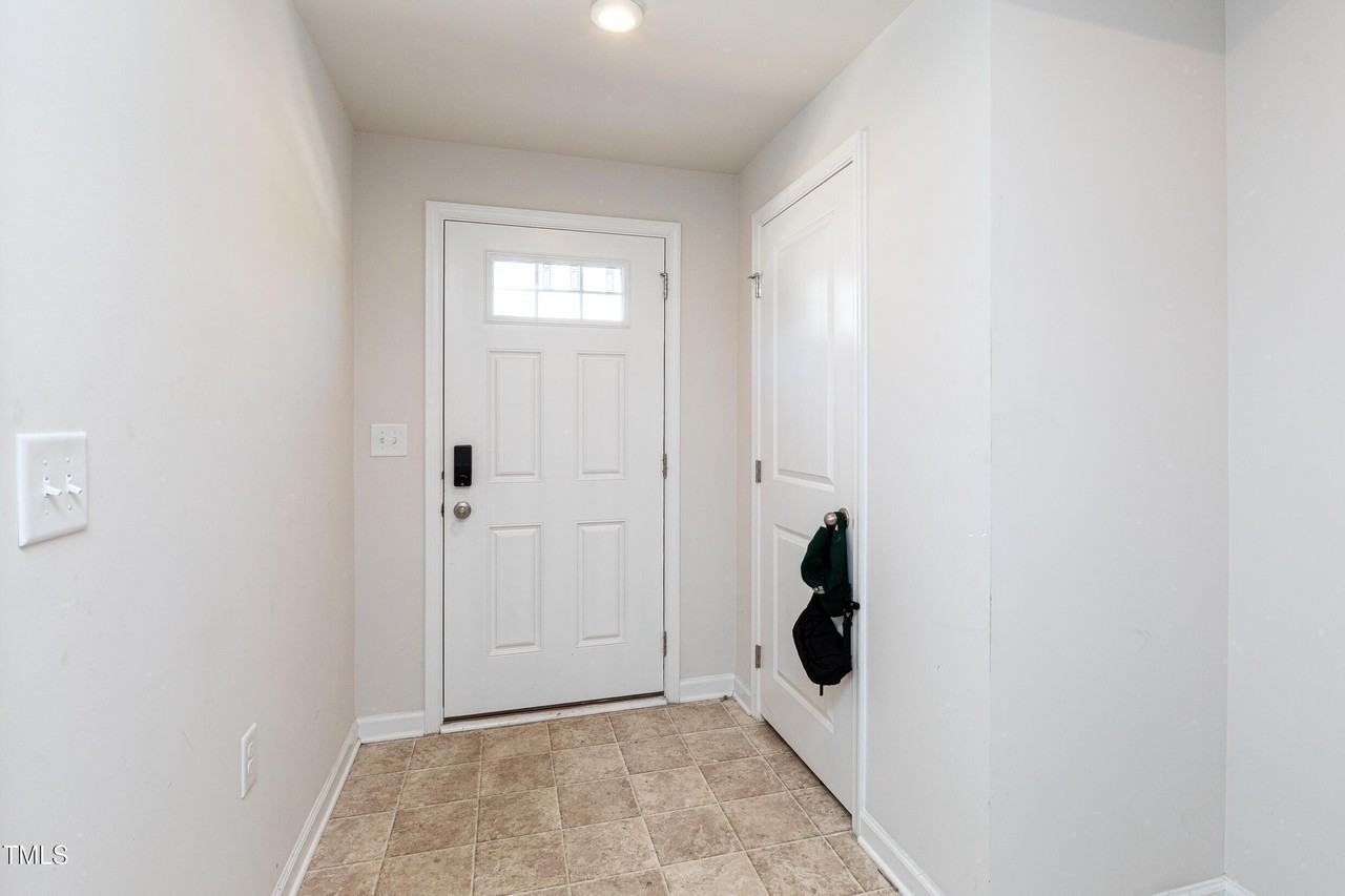 4005 Lush Grove Drive - Photo 3 of 19